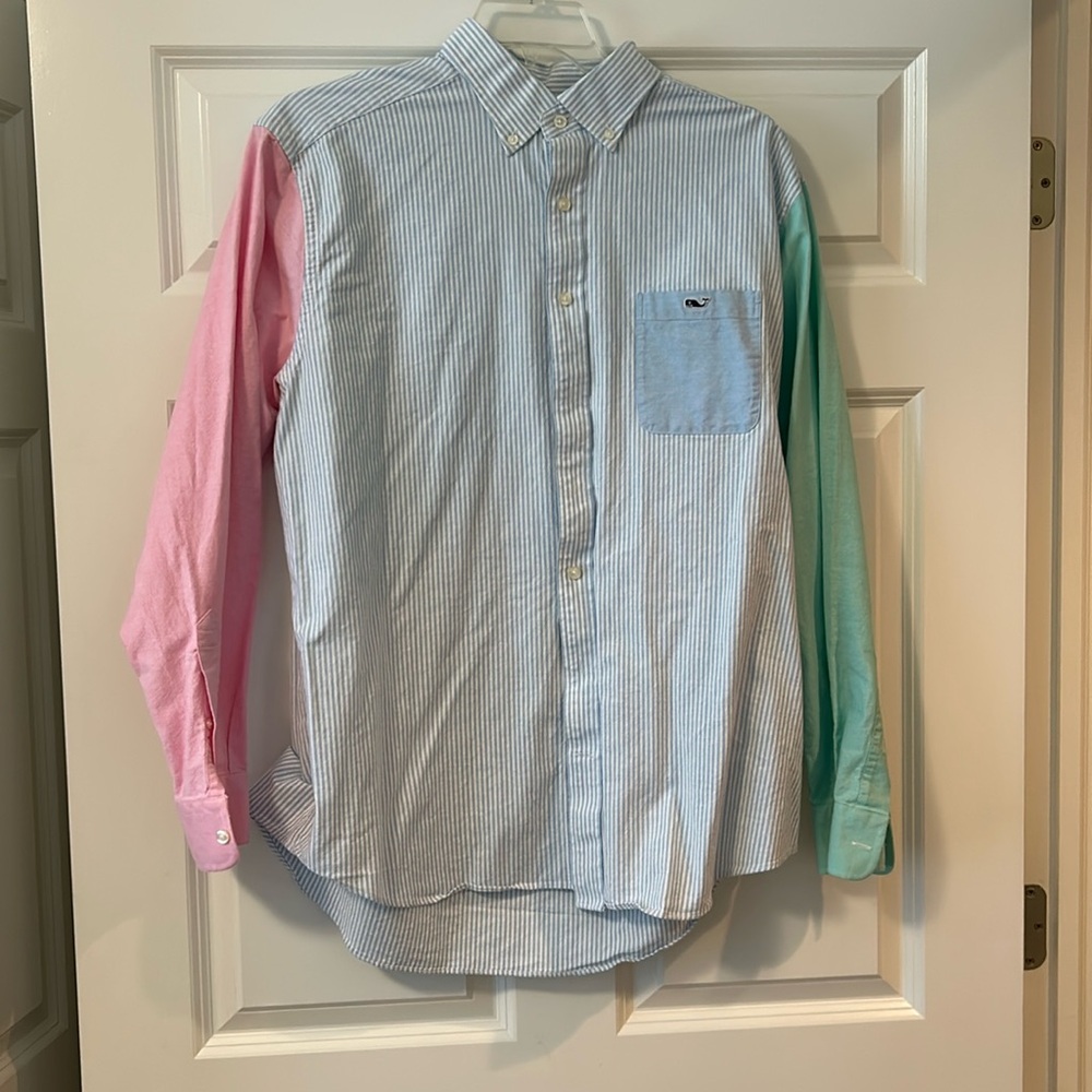 EUC Men’s Vineyard Vines Button Down. XL